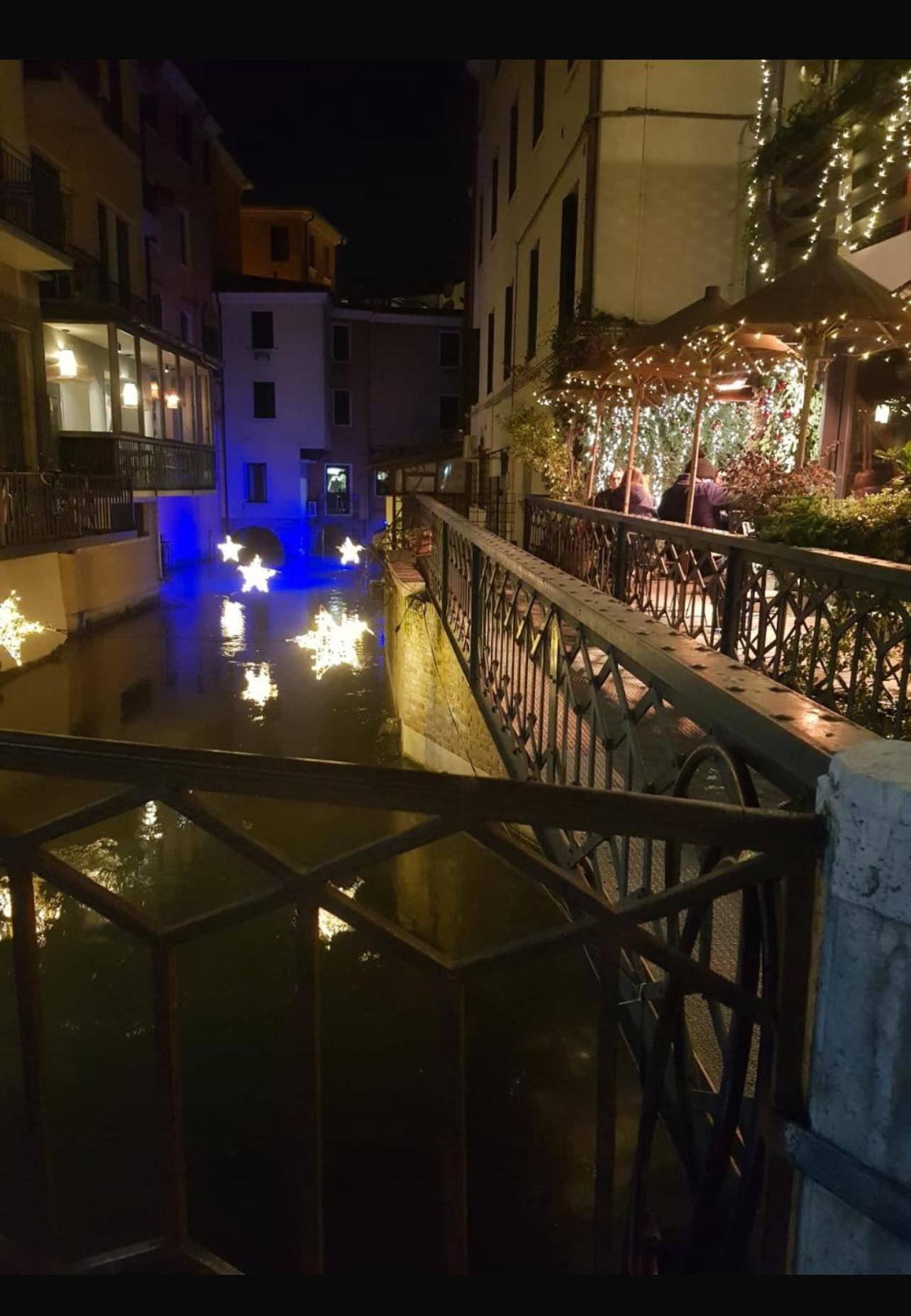 Romantico Alloggio Arteeacqua In Centro Apartment Treviso Exterior photo